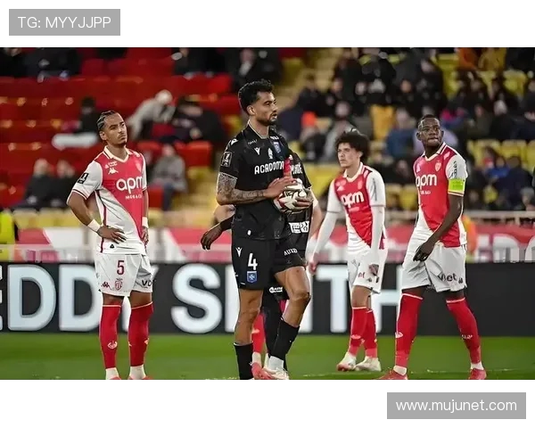 法甲摩纳哥门将表现评估与关键扑救回顾